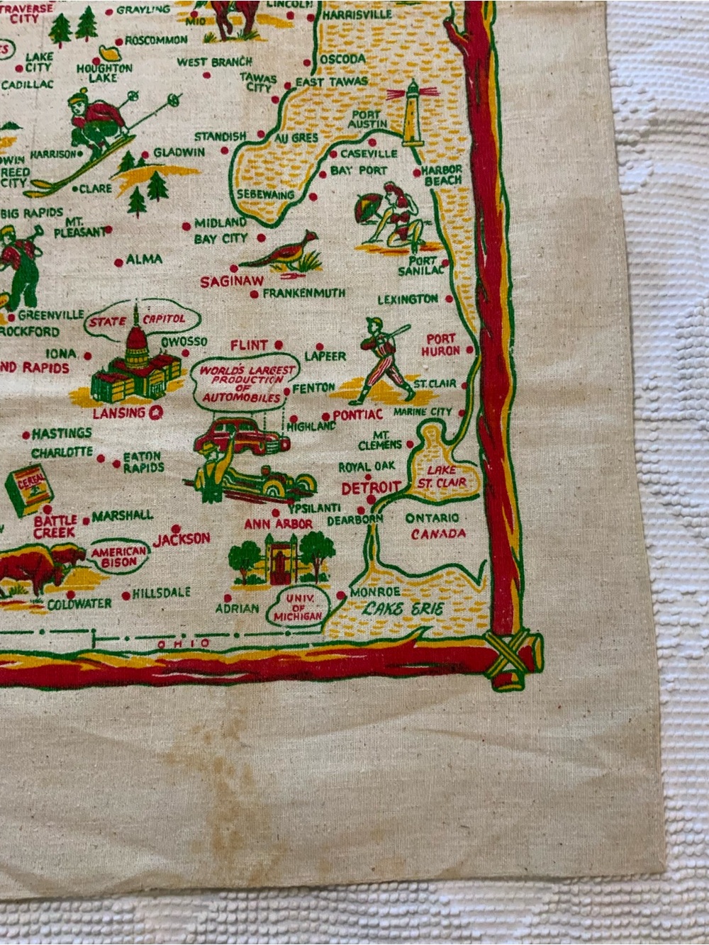Vintage State of Michigan souvenir tablecloth 1950’s
Bright and crisp colors - Picture 2 of 8